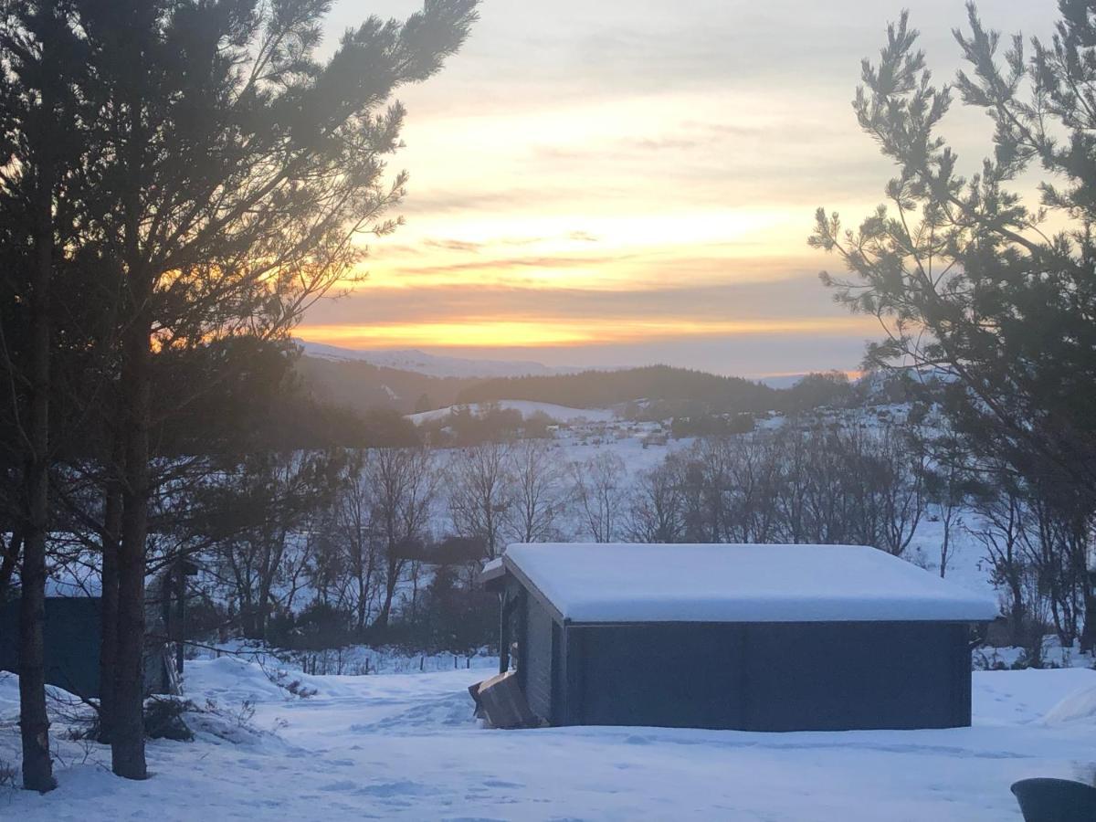 Highland Cabin - Relaxing Hot Tub 因弗内斯 外观 照片